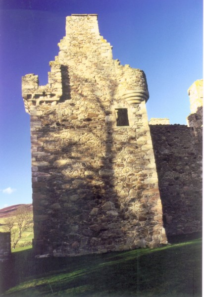 ../Images/Glenbuchat Castle 2.jpg